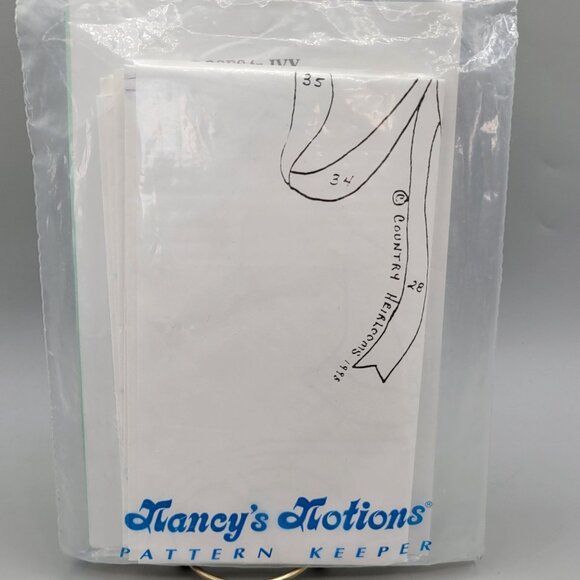 Country Heirlooms Roses N Ivy Quilt Pattern 24 X 24 Wall Hanging - Picture 4 of 4